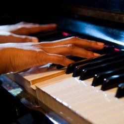 Group logo of Pianists & Keyboard Players